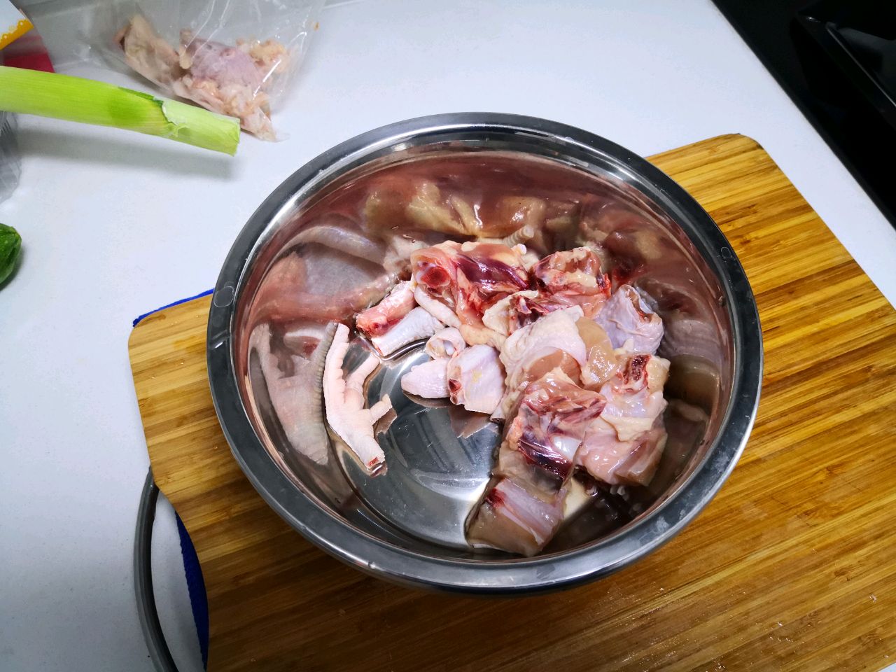 暖冬•虫草花炖鸡汤