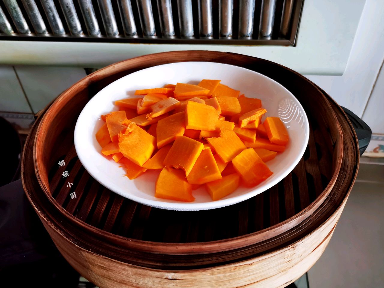暖暖的酒酿南瓜圆子