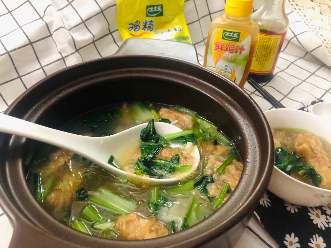 暖暖的砂锅酥菜煲