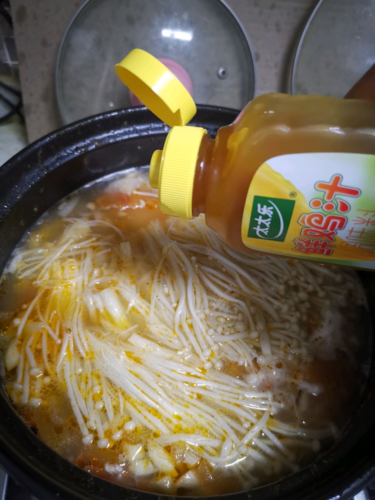 暖暖的味道:砂锅扯面