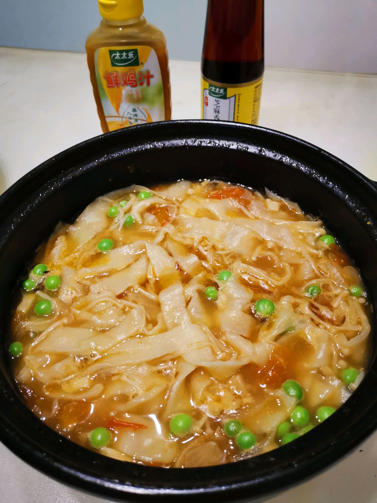 暖暖的味道:砂锅扯面