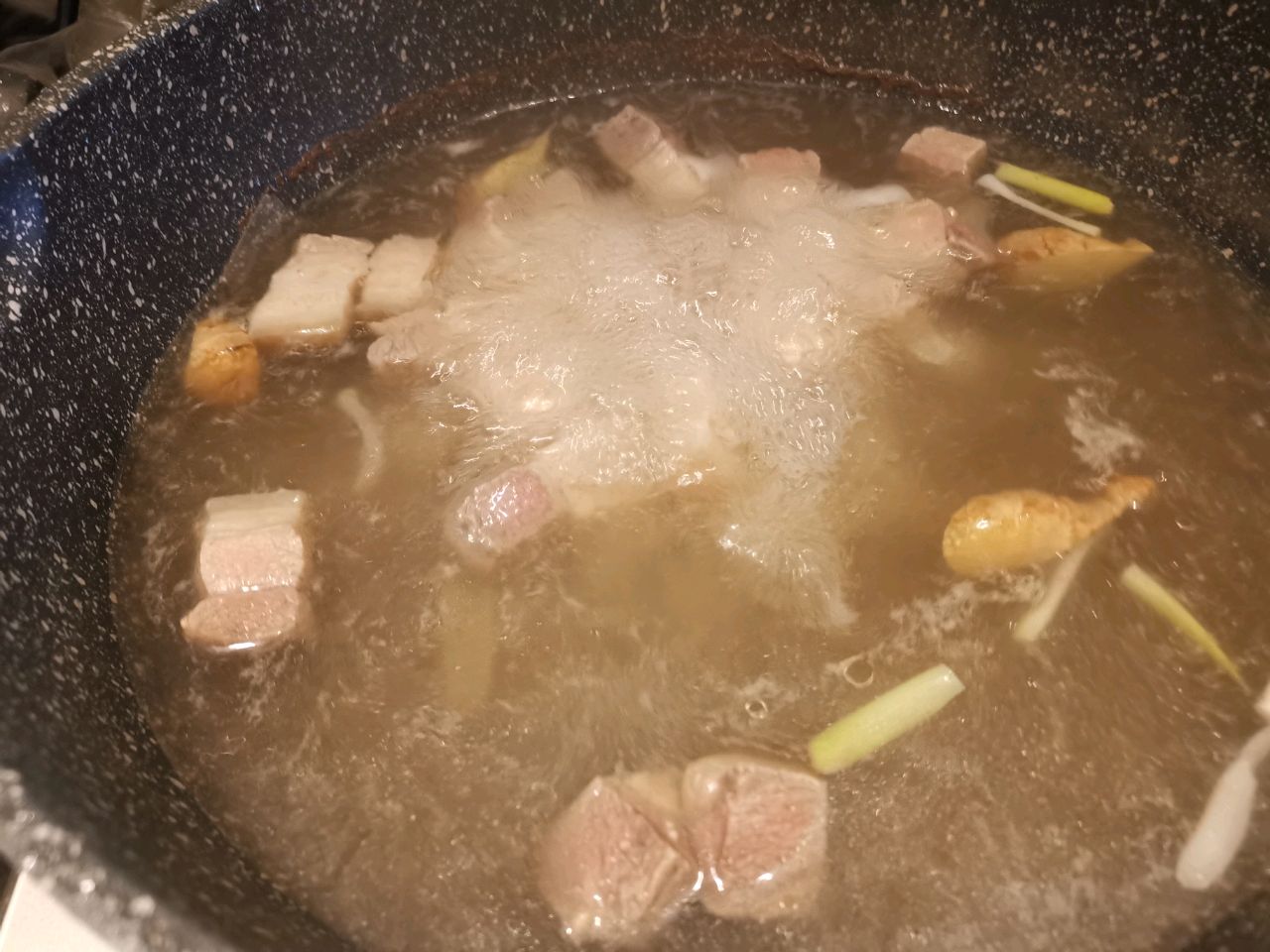 暖暖红烧肉