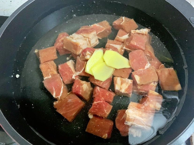 暖胃西红柿牛腩汤