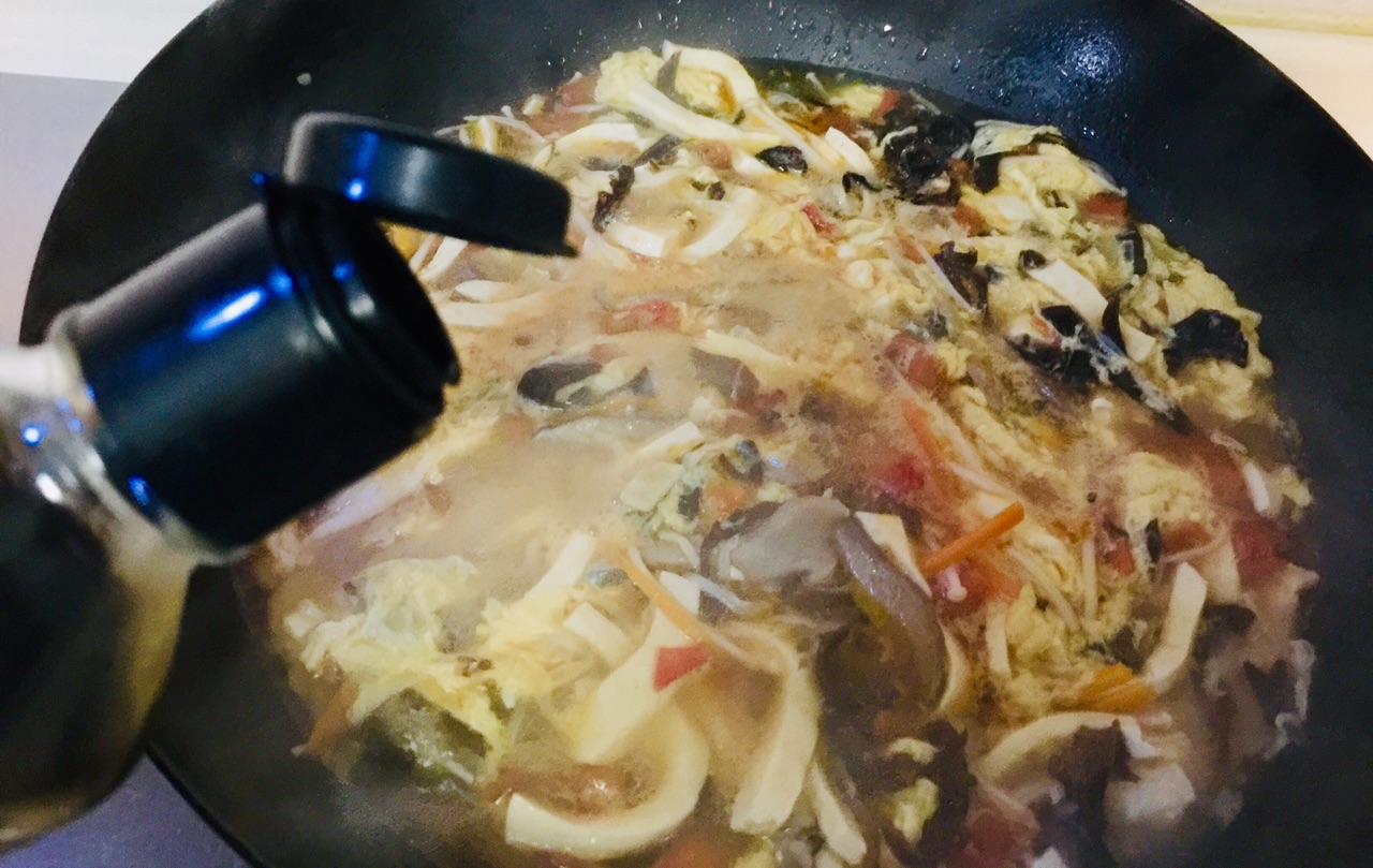 暖心暖胃,减脂消食-家常酸辣汤