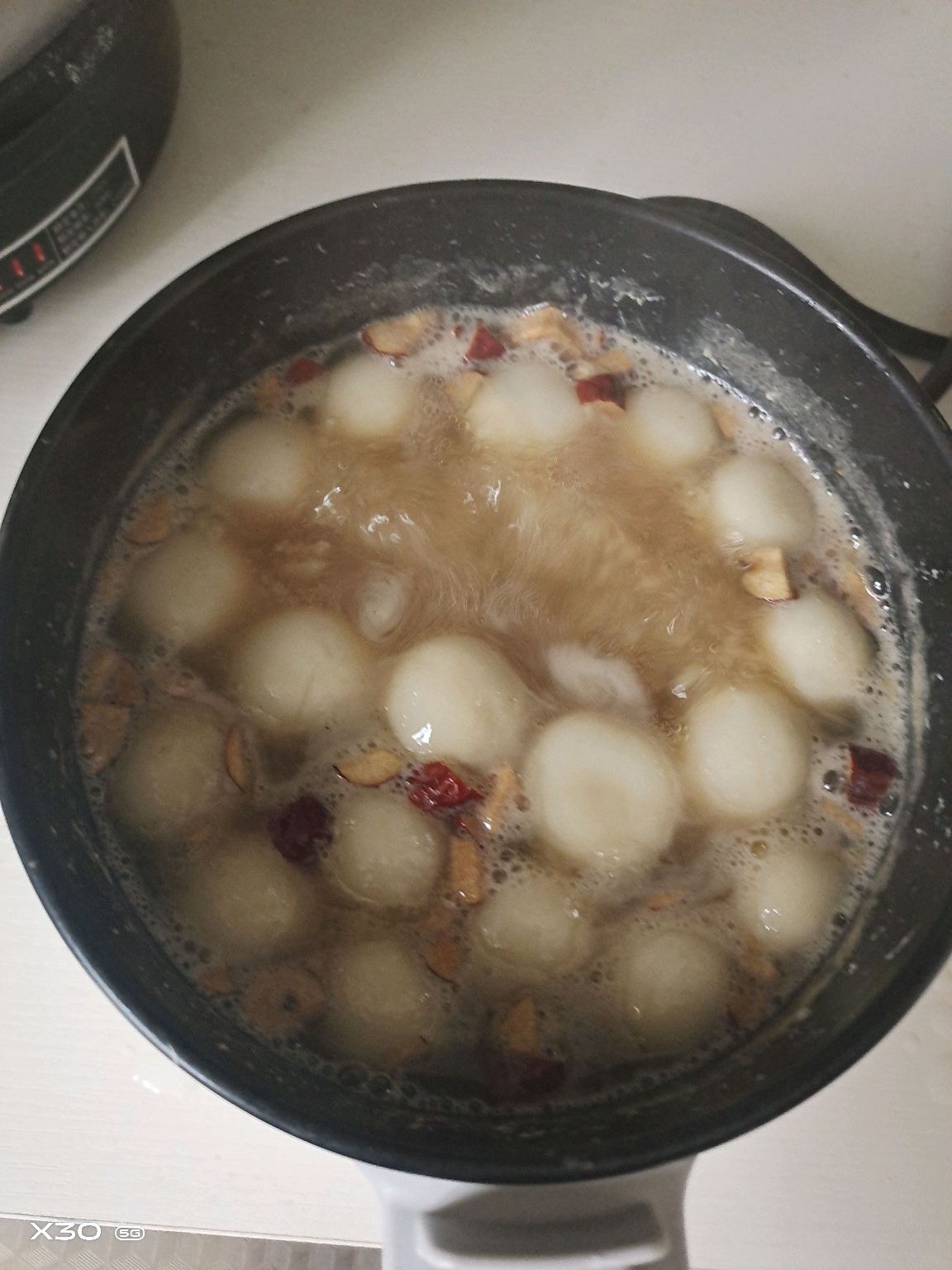 糯叽叽的红糖小圆子