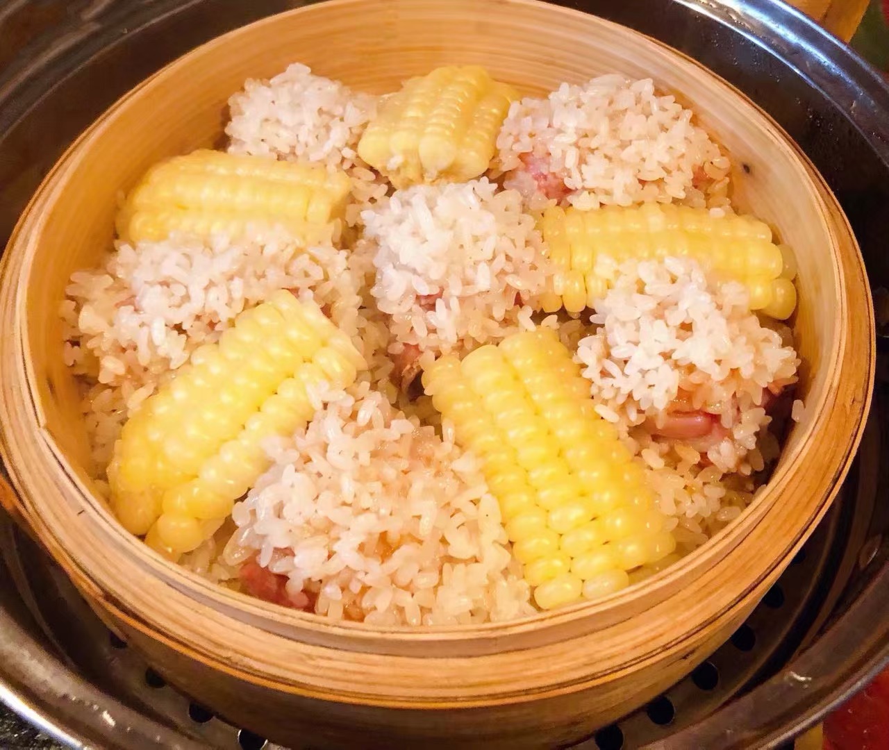 糯米排骨蒸玉米
