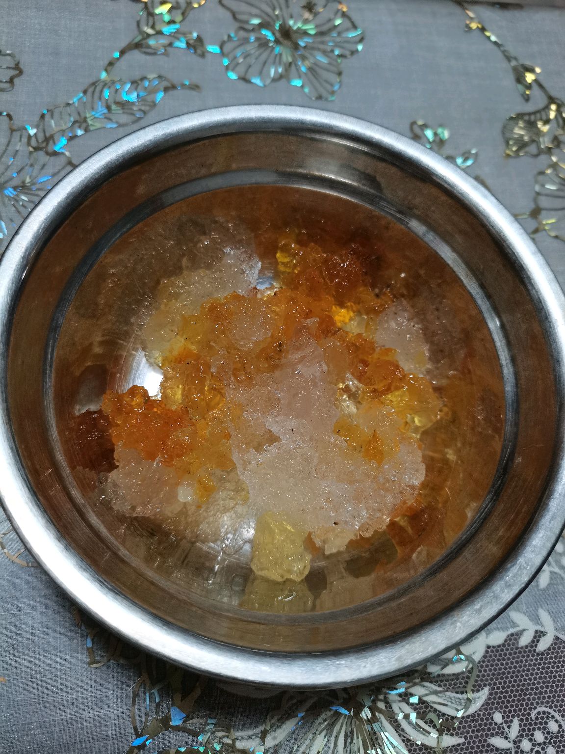 女士都喜欢喝的桃胶雪燕皂角米