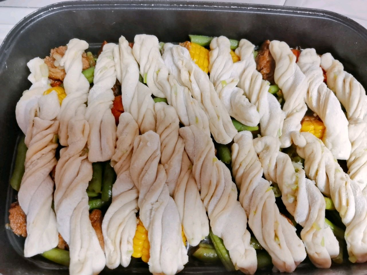 排骨豆角闷卷子