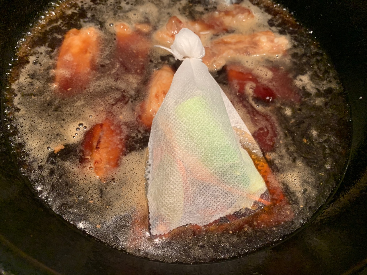 排骨炖鹌鹑蛋