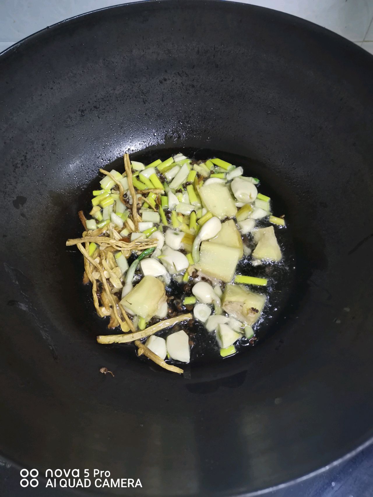排骨勾鸡~地道巴盟菜