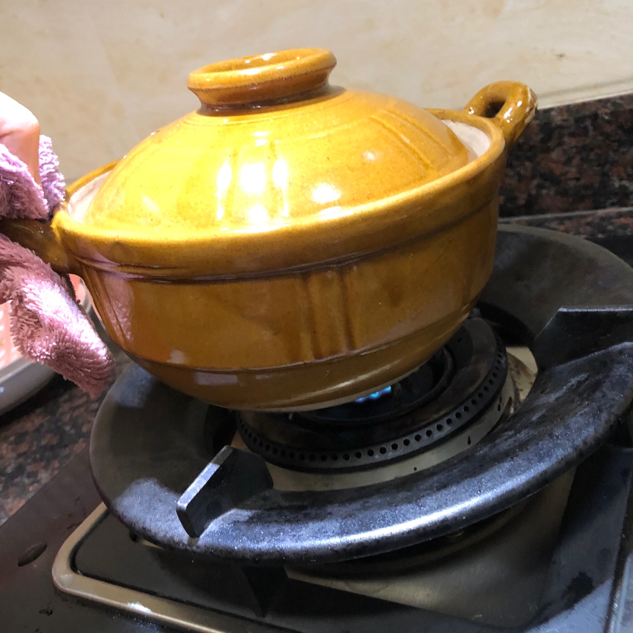 排骨腊味煲仔饭