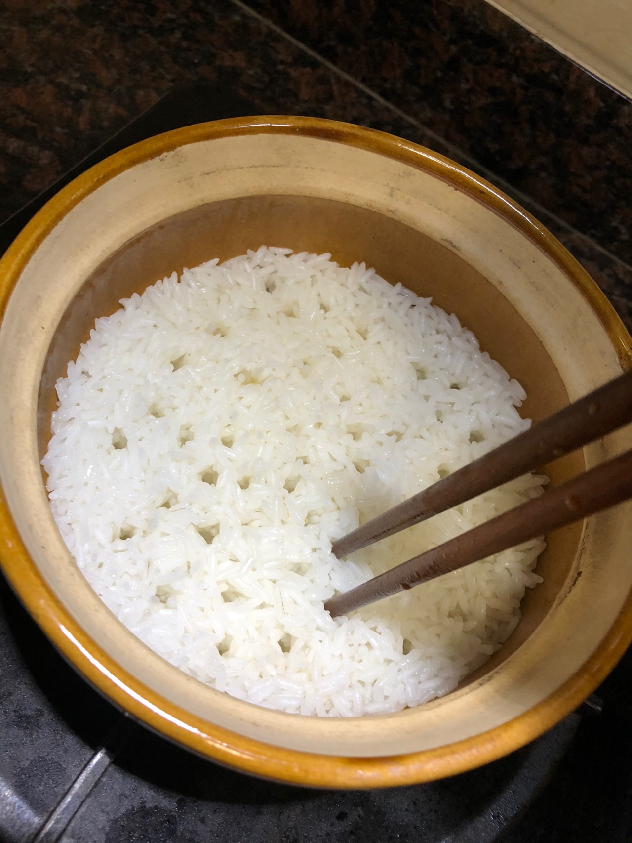 排骨腊味煲仔饭