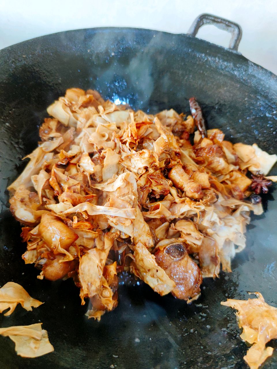 排骨烧笋衣