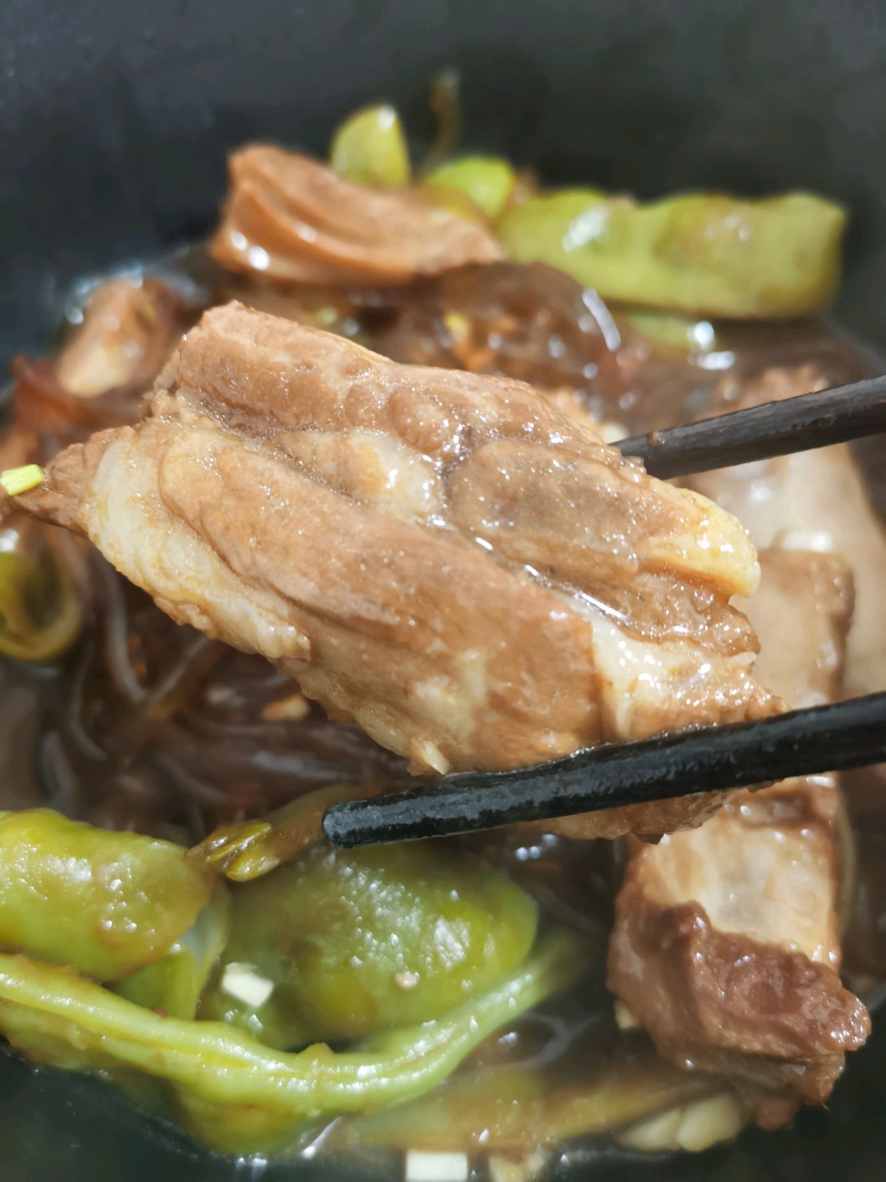 排骨油豆角炖粉条