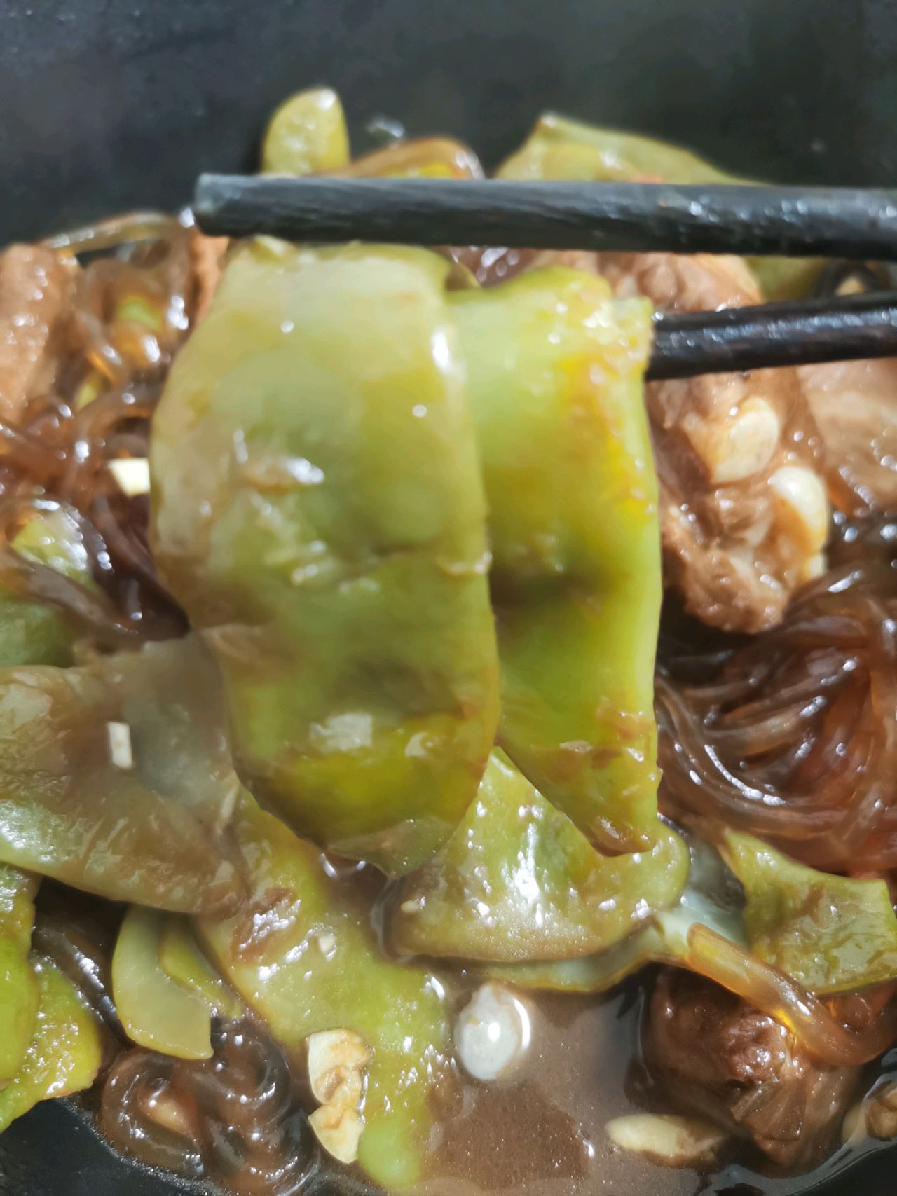 排骨油豆角炖粉条