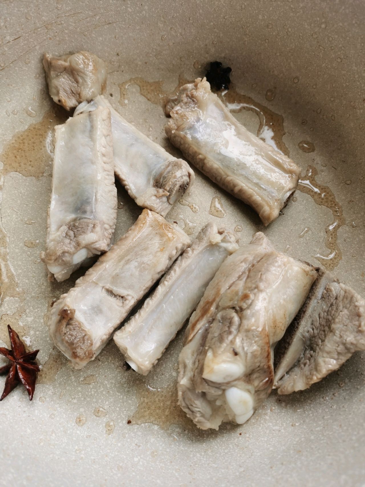 排骨油豆角炖粉条