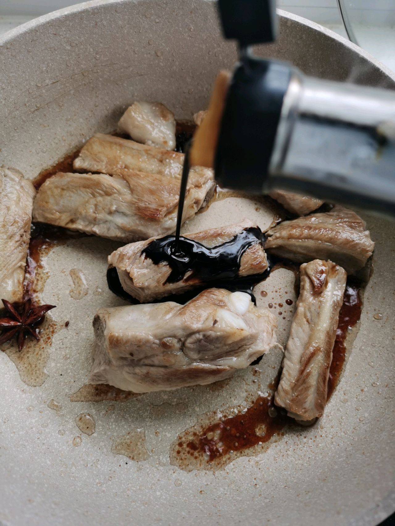 排骨油豆角炖粉条