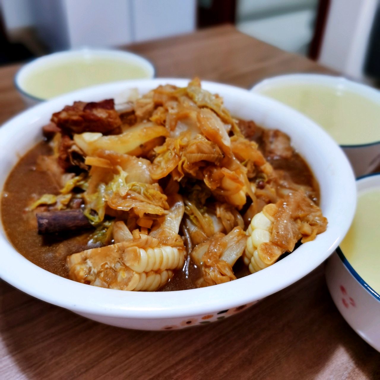 排骨玉米白菜炖粉条