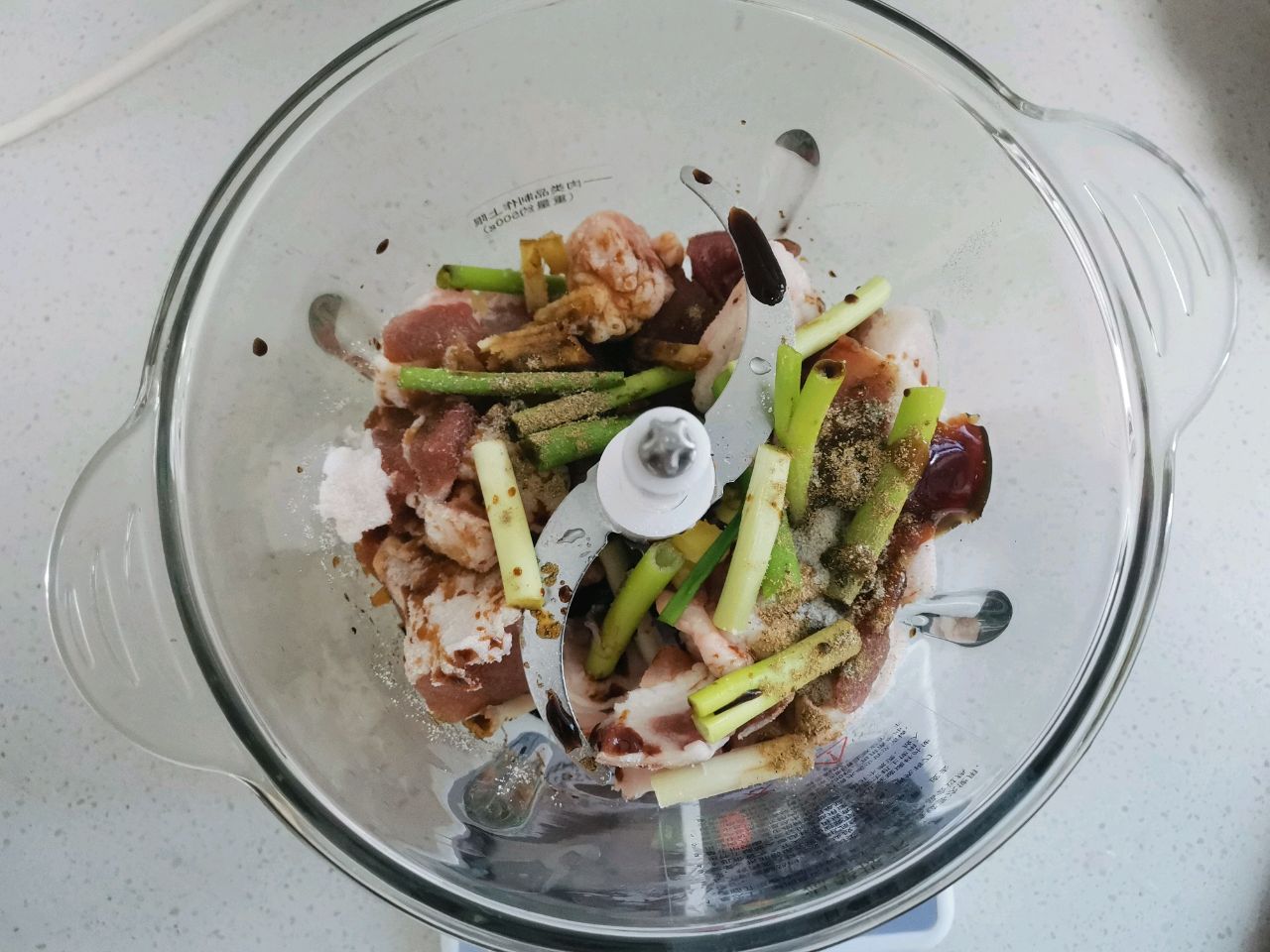 胖娃娃早餐-全麦猪肉尖椒包子