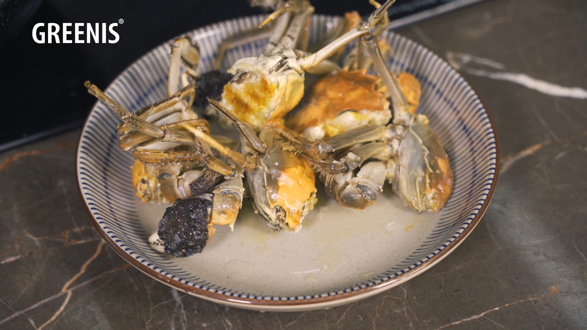 螃蟹别再清蒸了！做成香辣蟹好吃到舔壳！