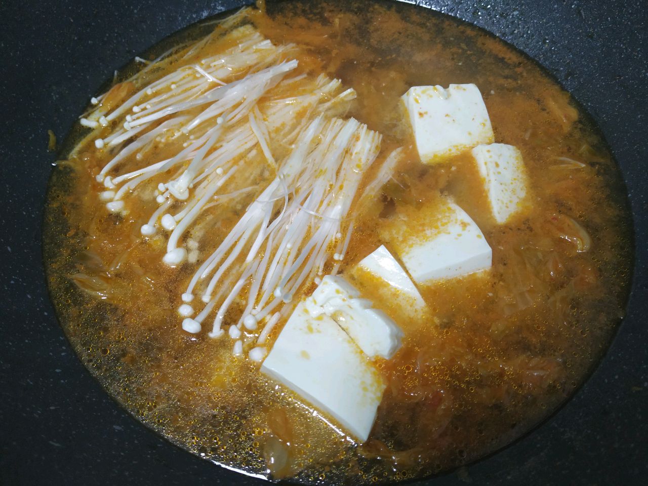 泡菜肥牛豆腐锅