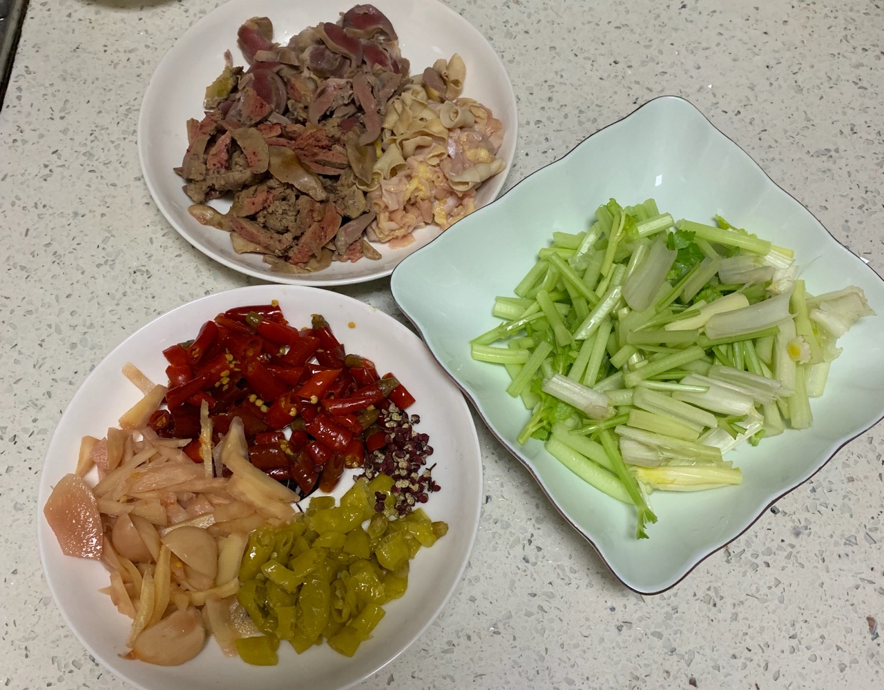 泡椒鸡杂