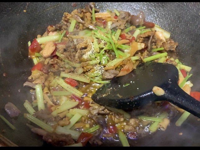 泡椒鸡杂
