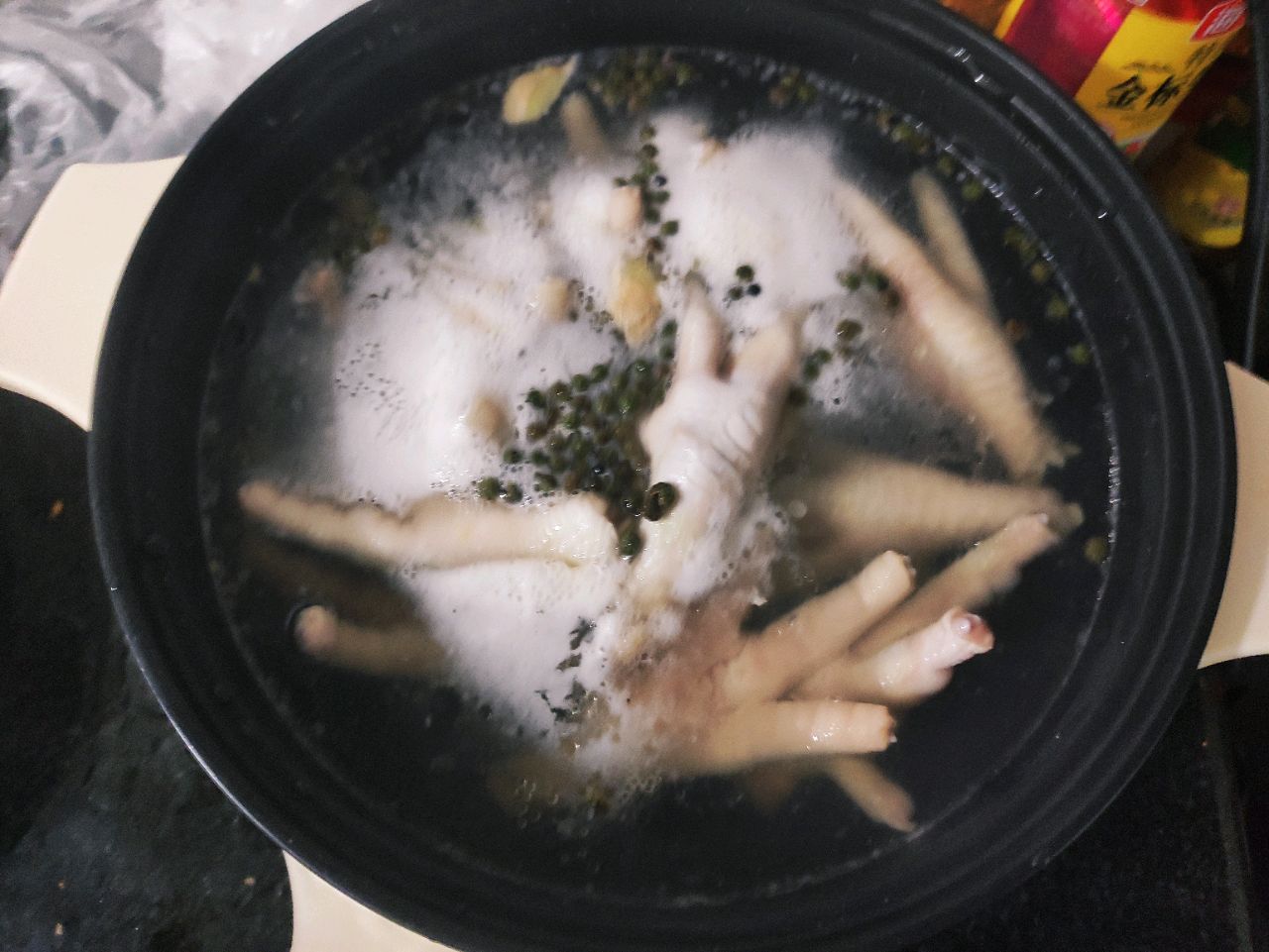 泡椒鸡爪