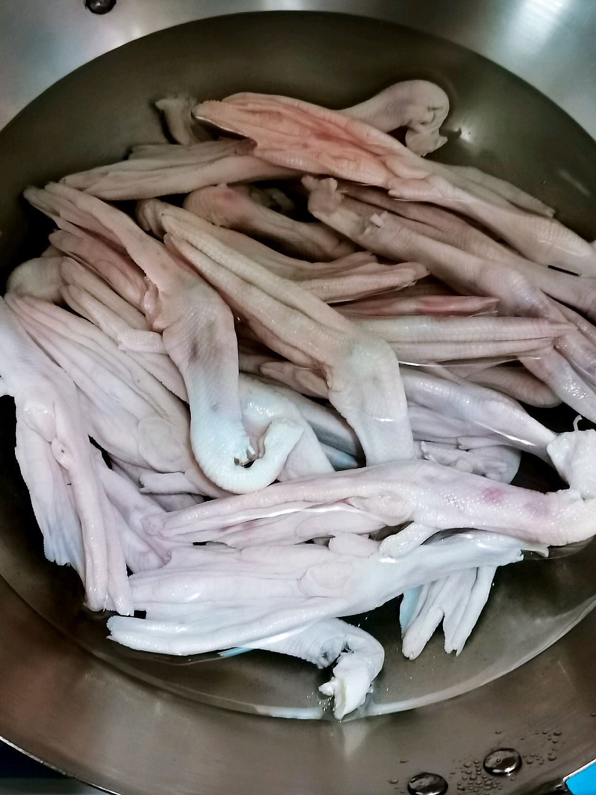 泡鸭爪