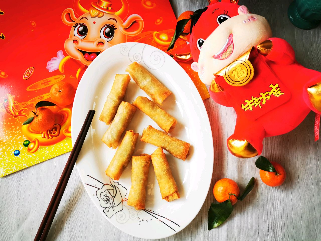炮竹春卷迎新年