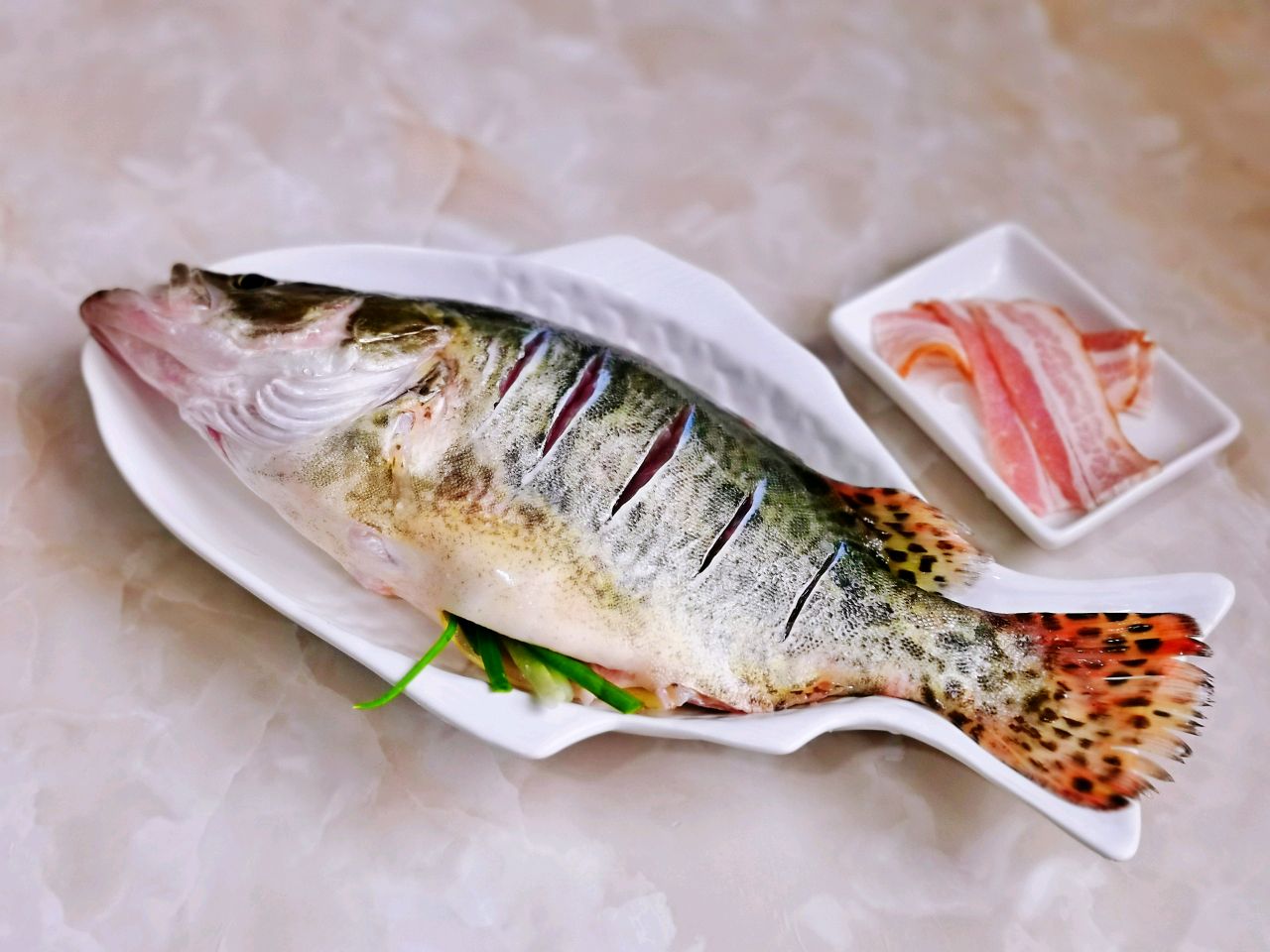 培根蒸桂鱼