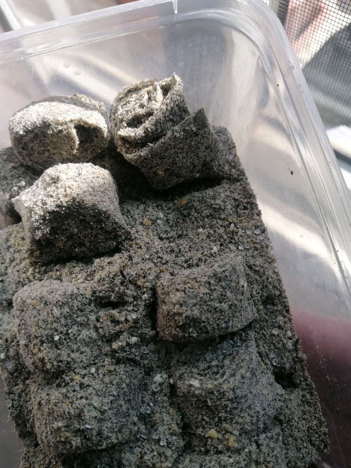 喷喷香的芝麻酥糖