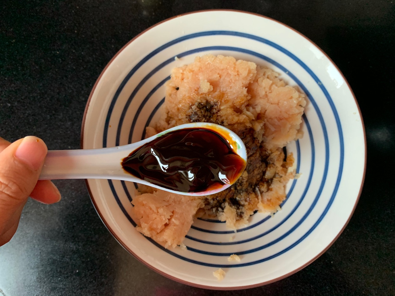 皮薄馅大黑胡椒鸡肉小馅饼