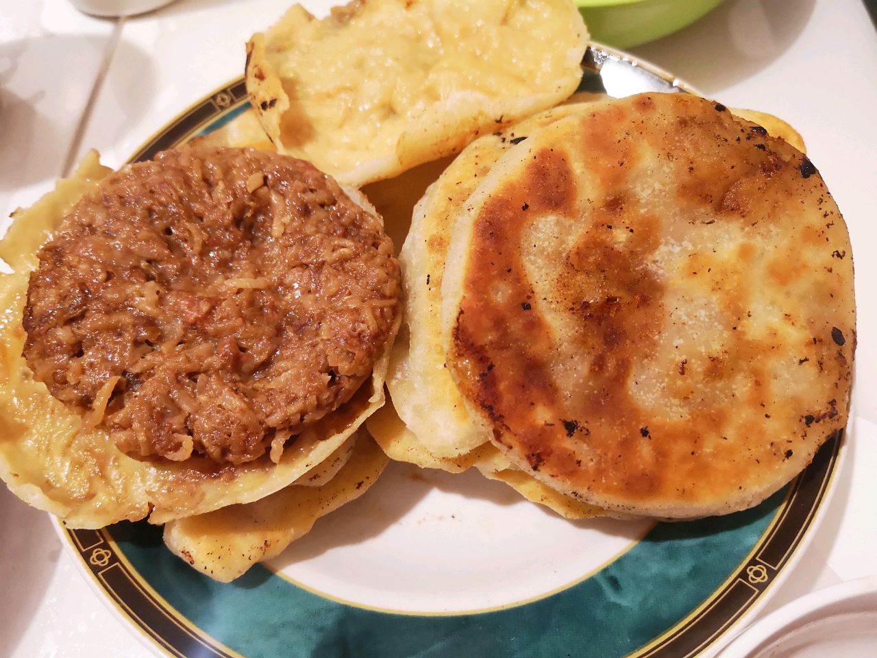 皮薄馅大之萝卜馅儿肉饼