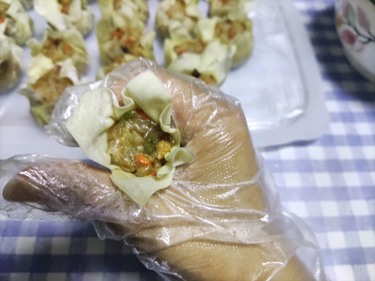 皮薄馅多，解锁猪肉糯米烧卖