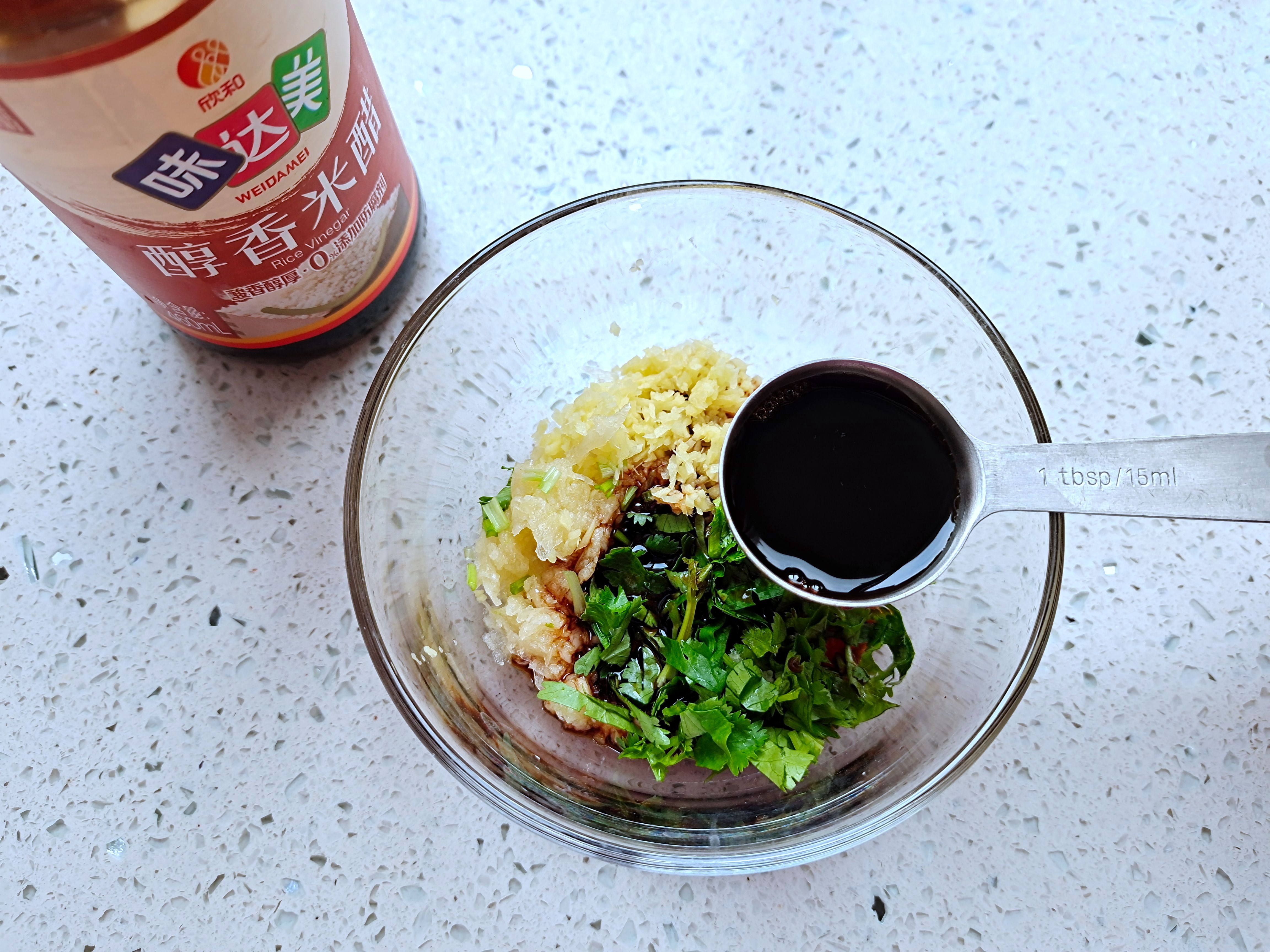 皮蛋拌豆腐