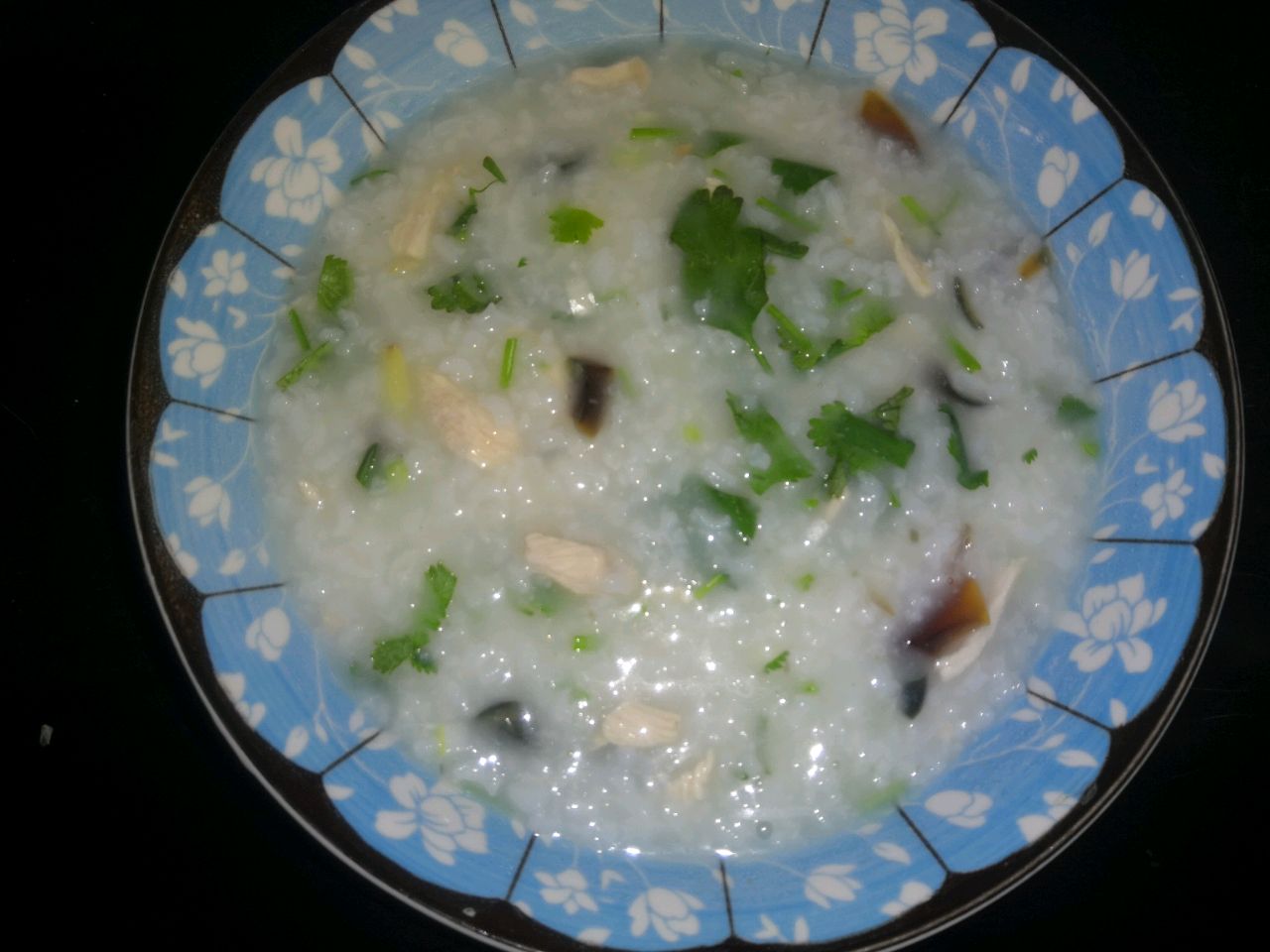 皮蛋鸡肉粥