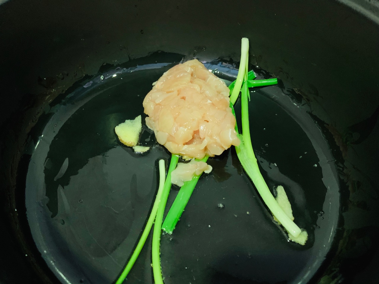 皮蛋鸡胸肉青菜粥