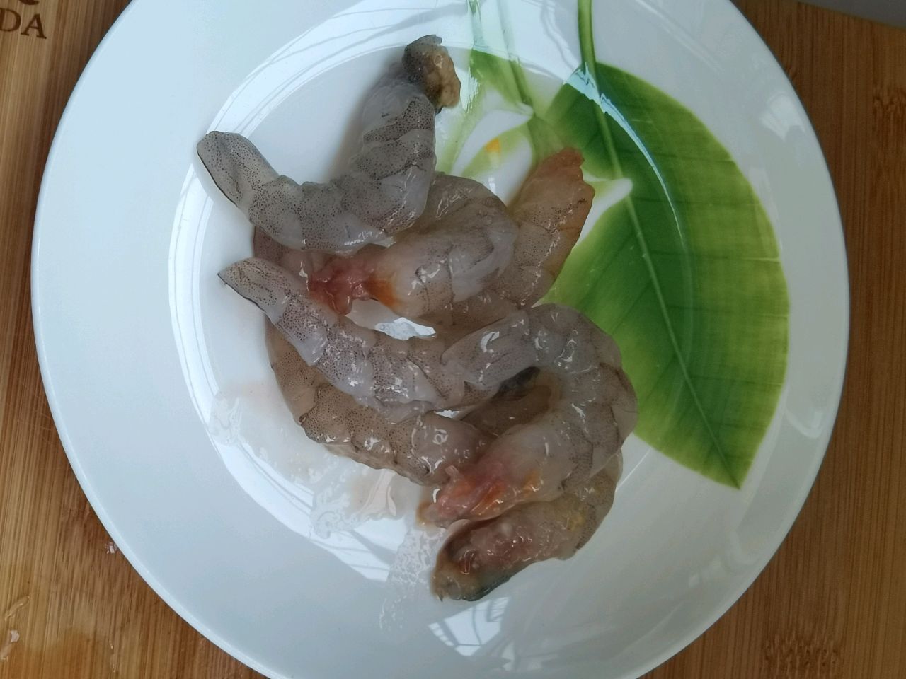 皮蛋、瘦肉、虾仁、香菇、玉米粒粥