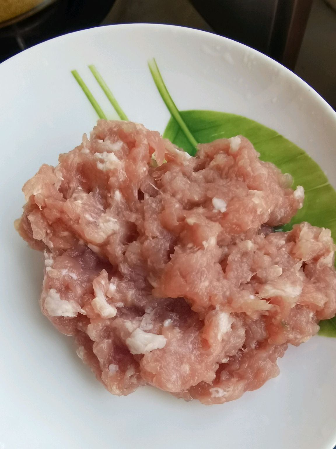 皮蛋、瘦肉、虾仁、香菇、玉米粒粥