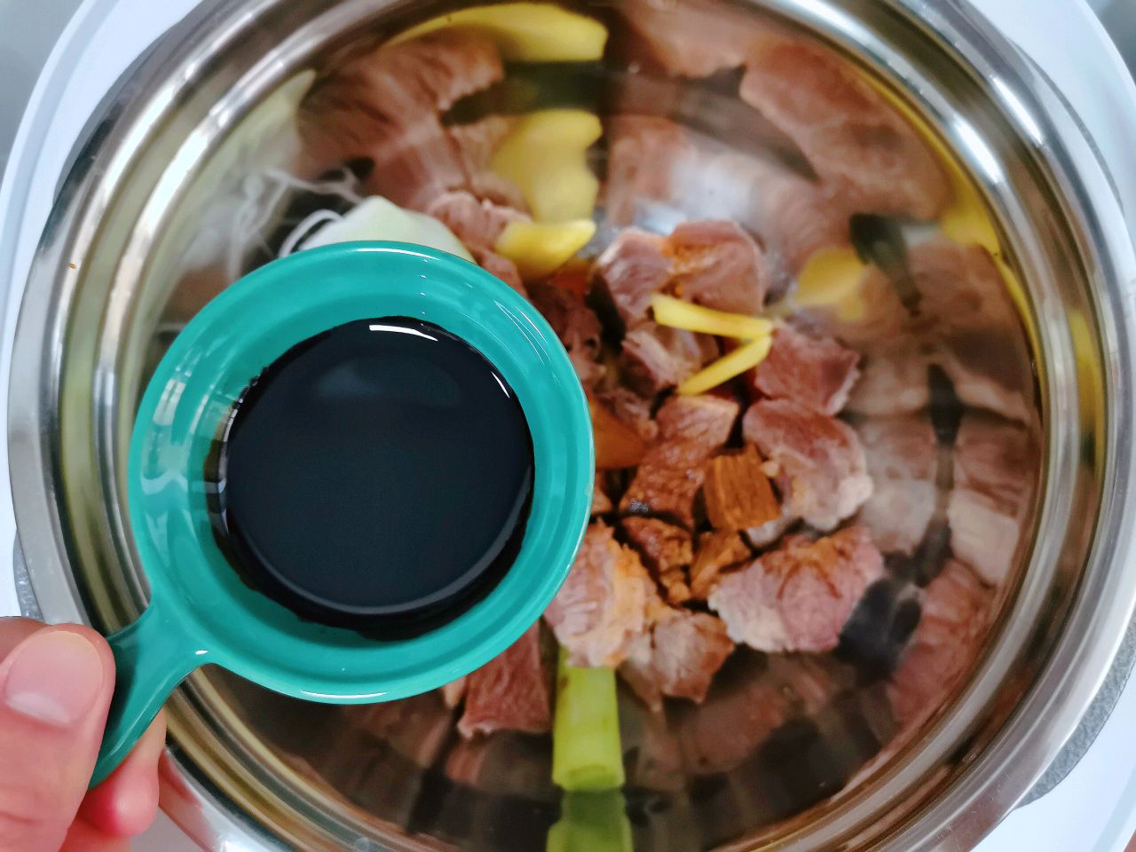 啤酒炖牛肉  好吃下饭吃不够