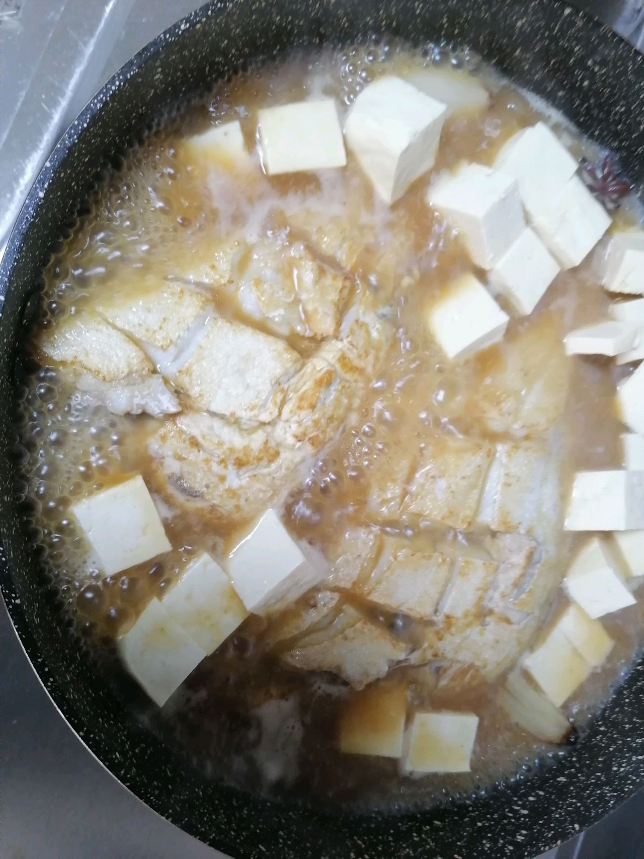 偏口鱼烧豆腐茼蒿