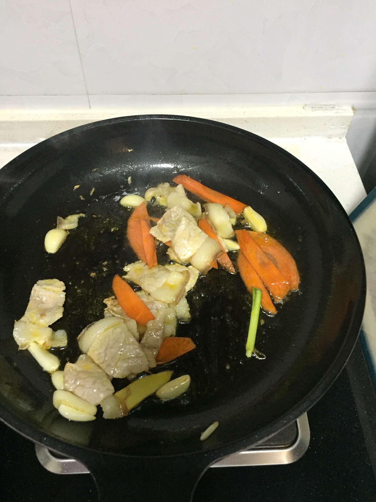 平菇炒肉
