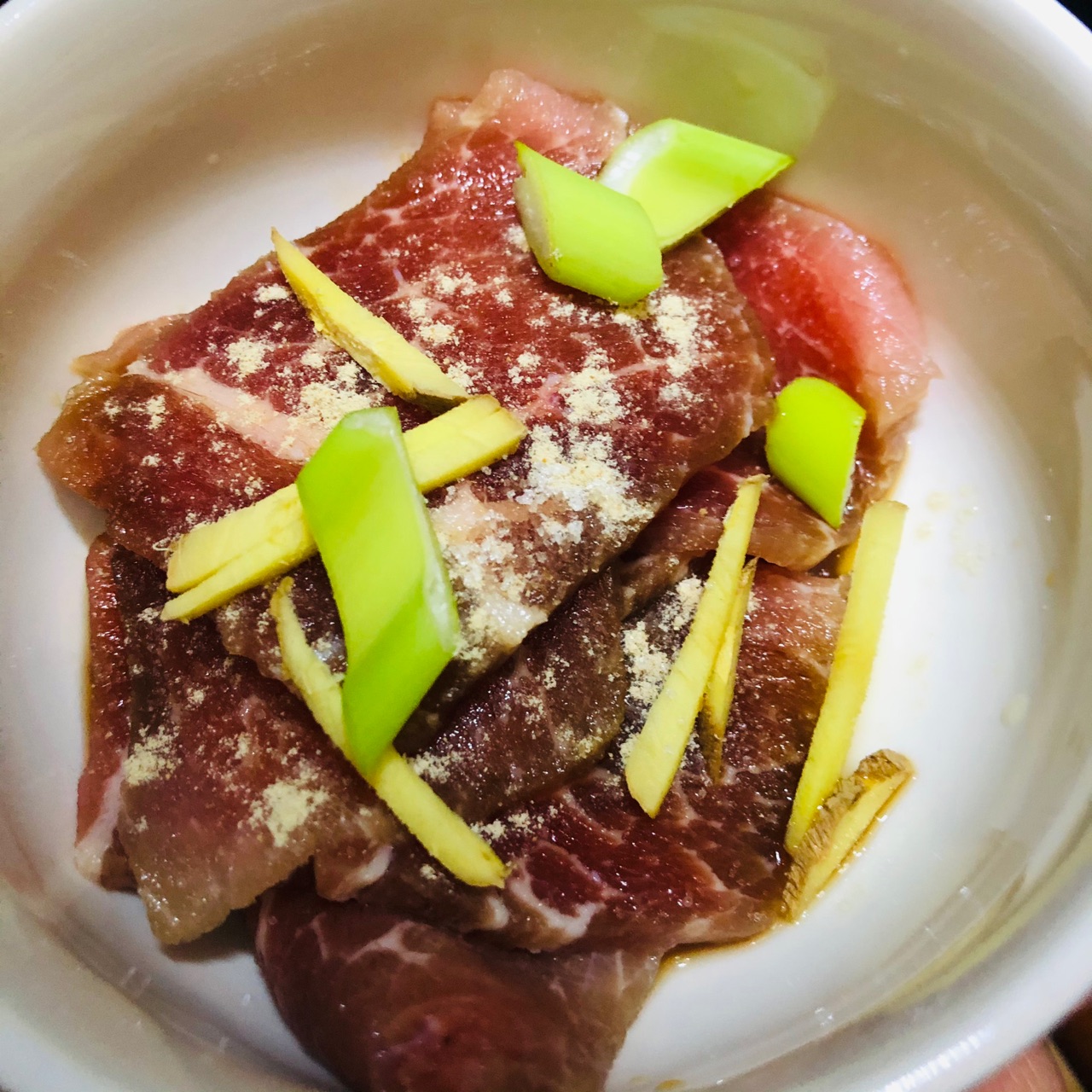 平菇炒肉片