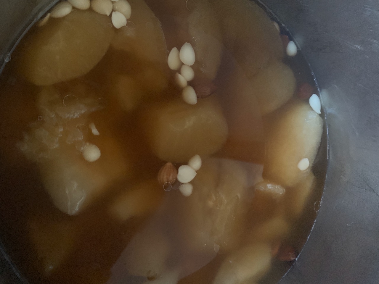 苹果雪梨无花果煲瘦肉