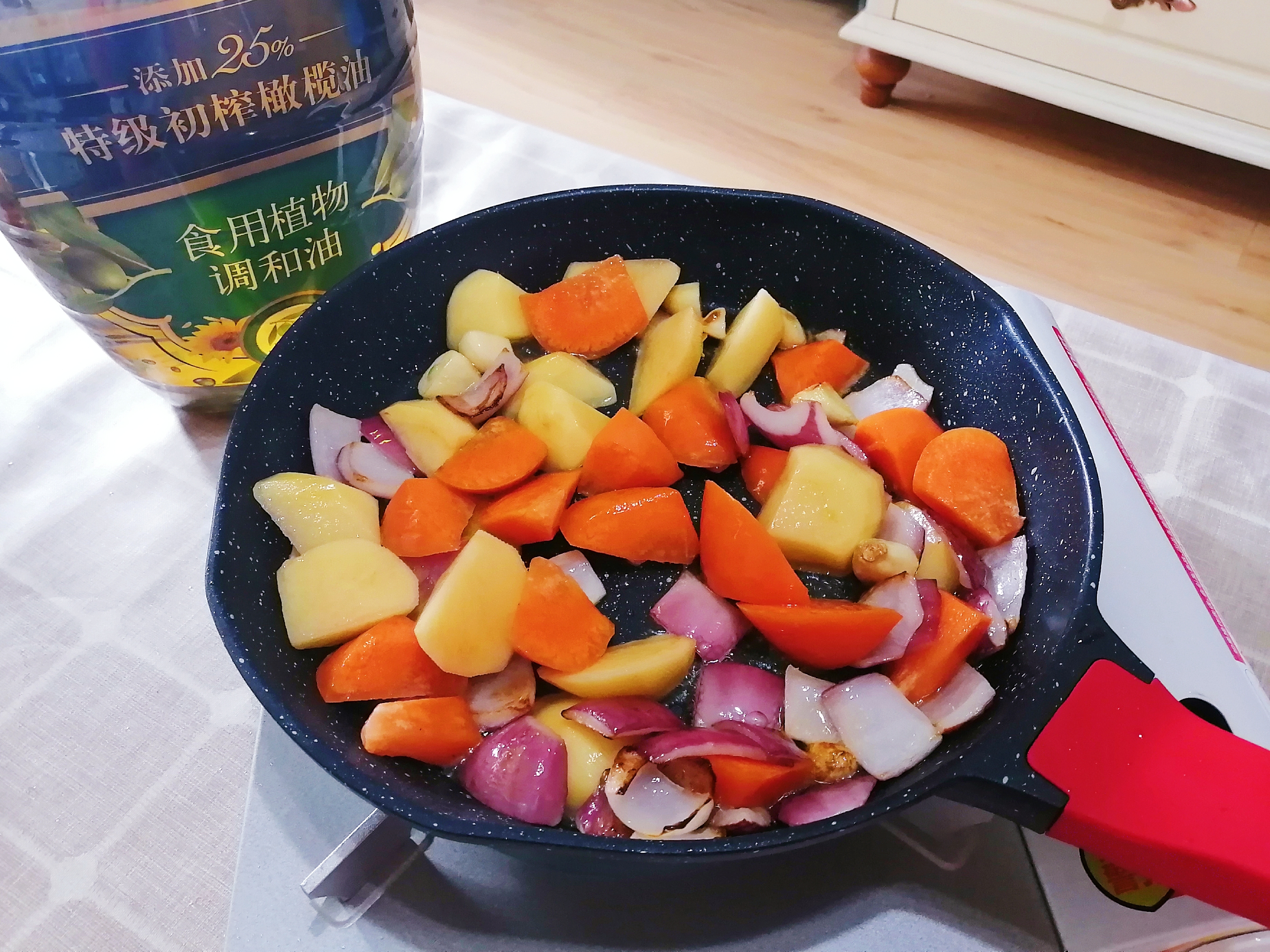 凭“食”力守护爱 ——酱焖牛肉