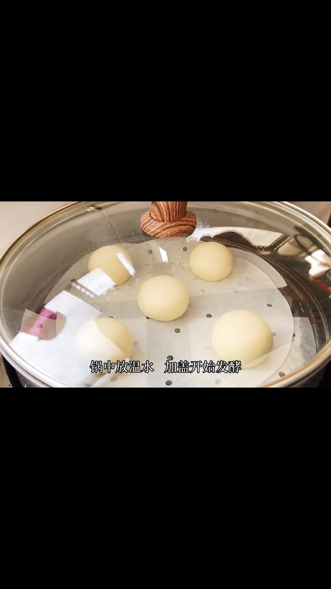 朴实无华水光肌白面馒头