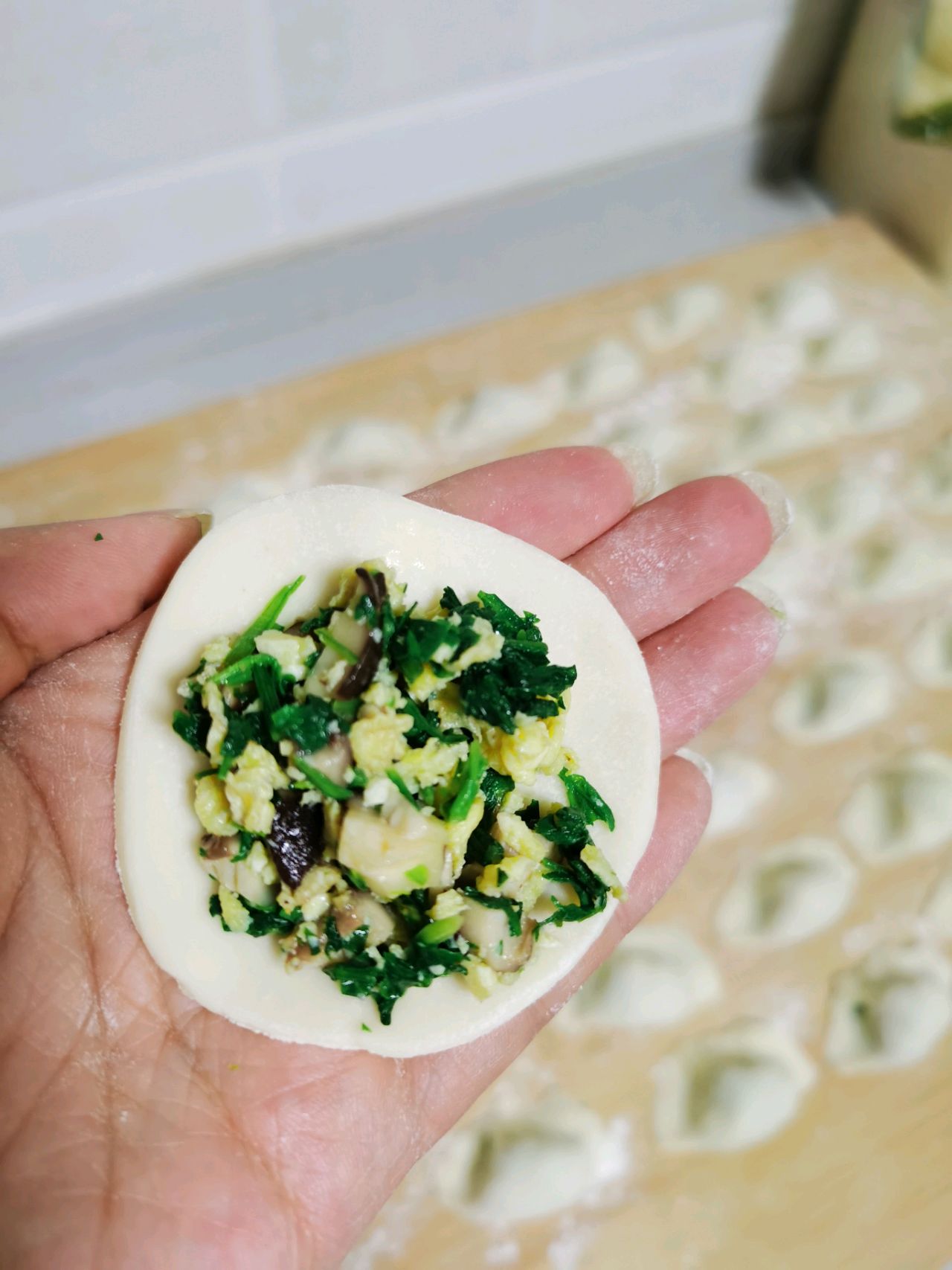 荠菜鸡蛋饺子