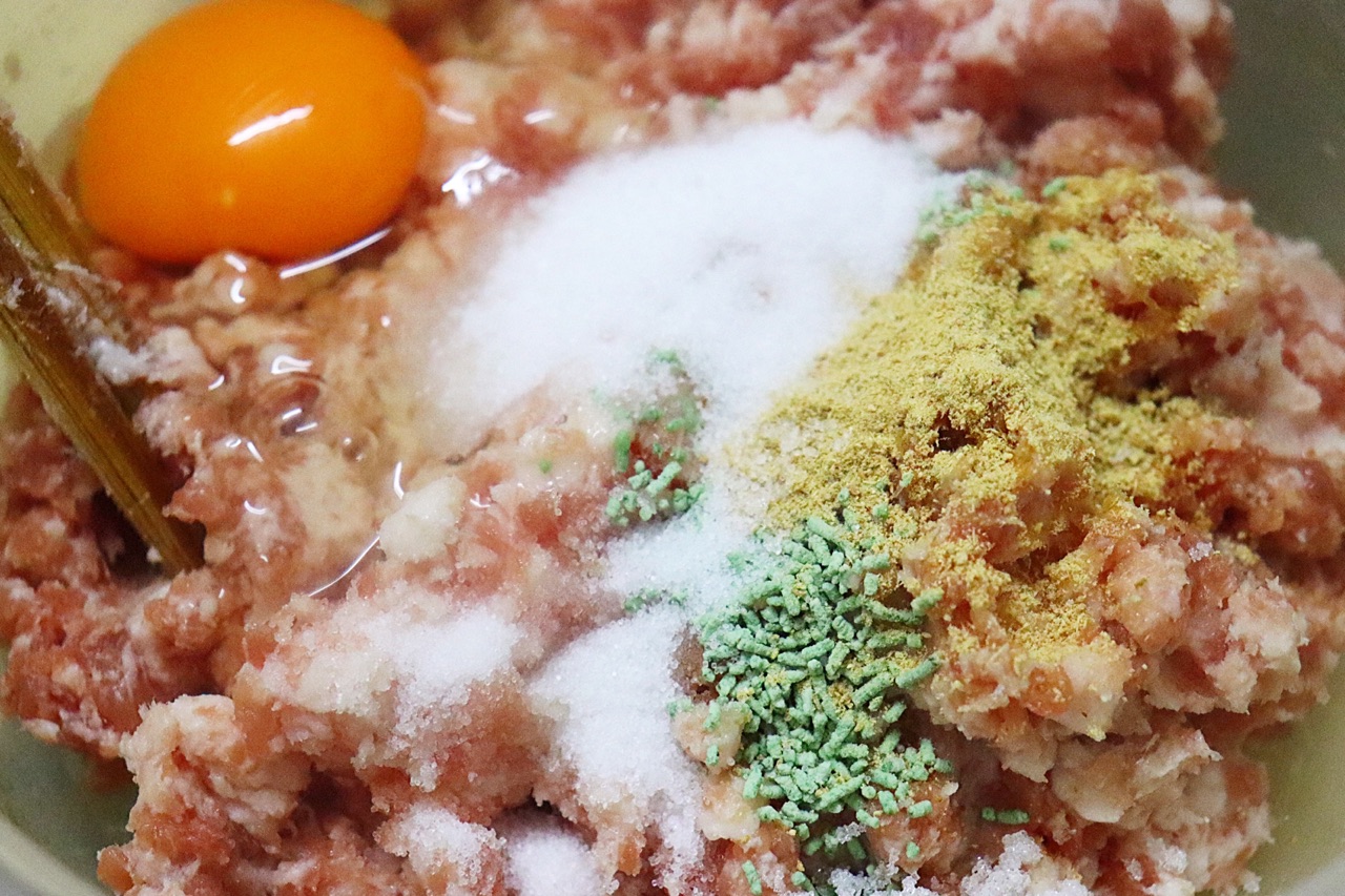 荠菜饺子：冬至到，该吃饺子了。