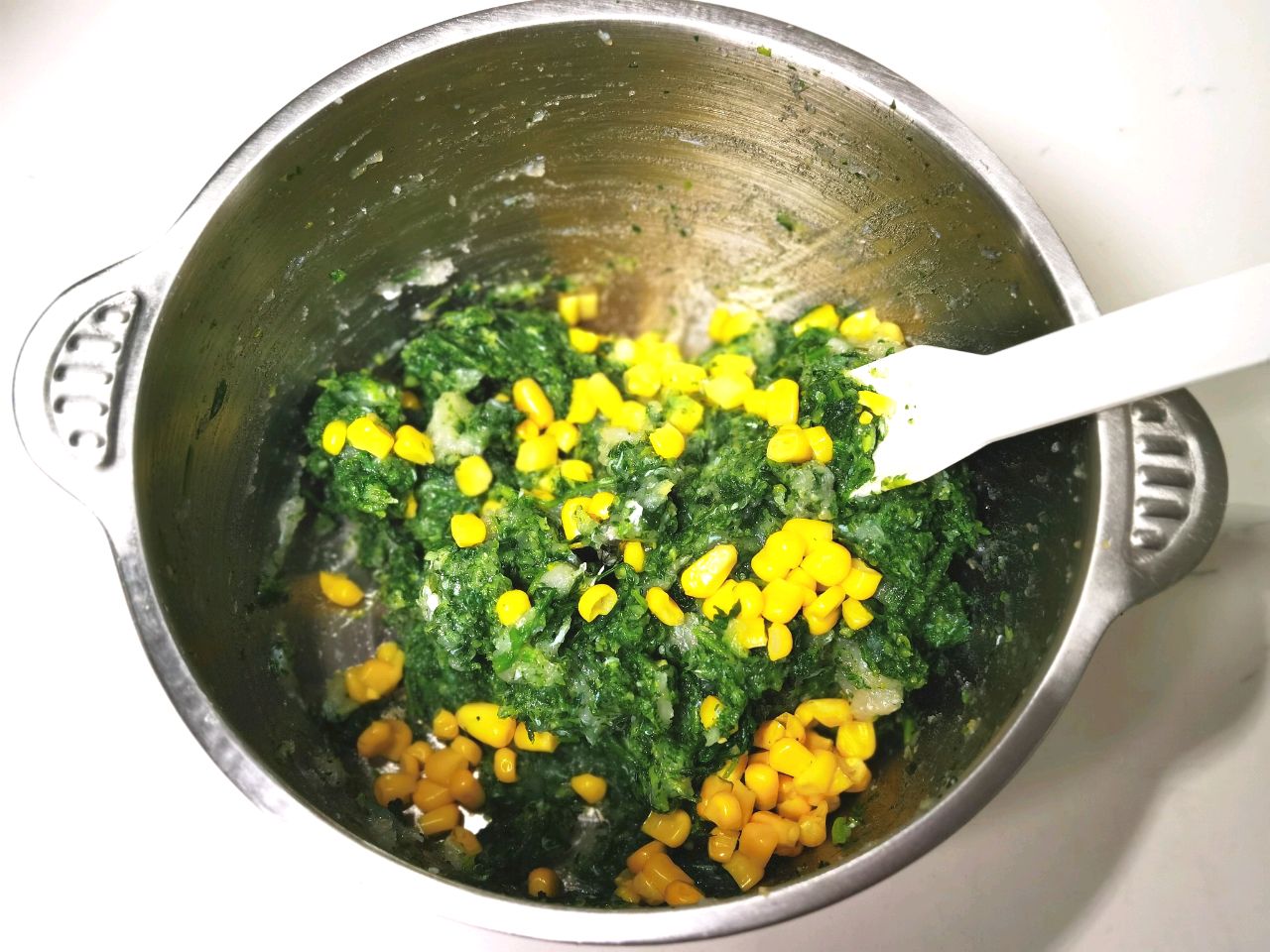 荠菜龙利鱼馄饨抱蛋